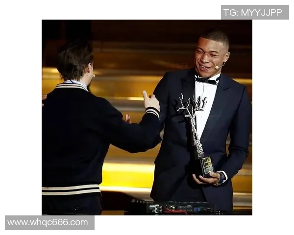 足球巨星豪宅搬家全过程曝光球迷直呼生活太奢华